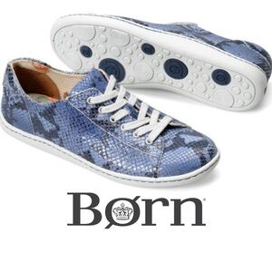 Born Women's Ilisha Sneakers Blue Snake size 9
